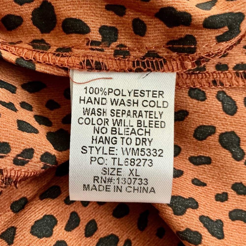 NWT Umgee Leopard Print V-Neck Blouse XL - Picture 5 of 5
